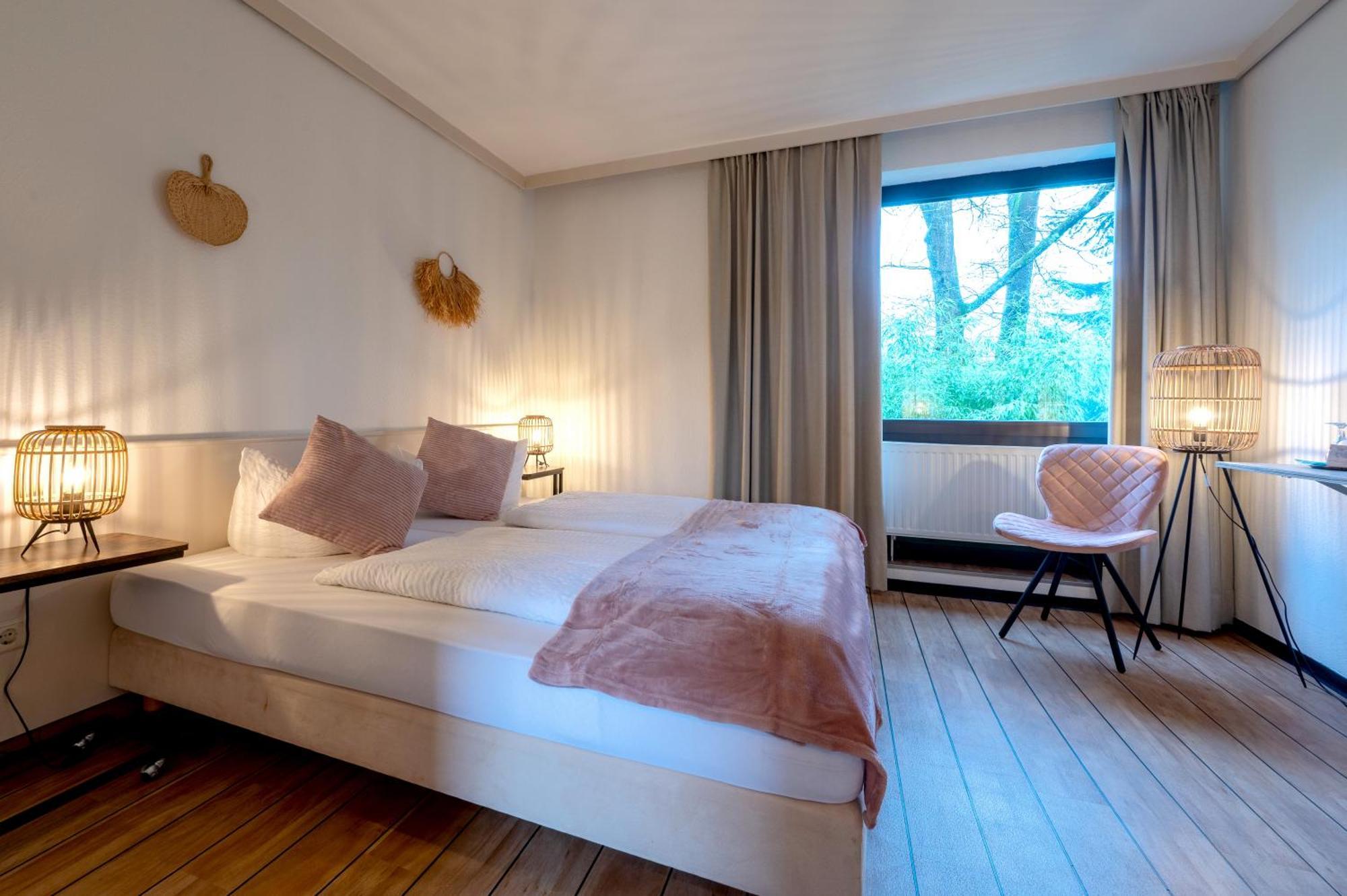 Hotel Waldkur Leer Luaran gambar