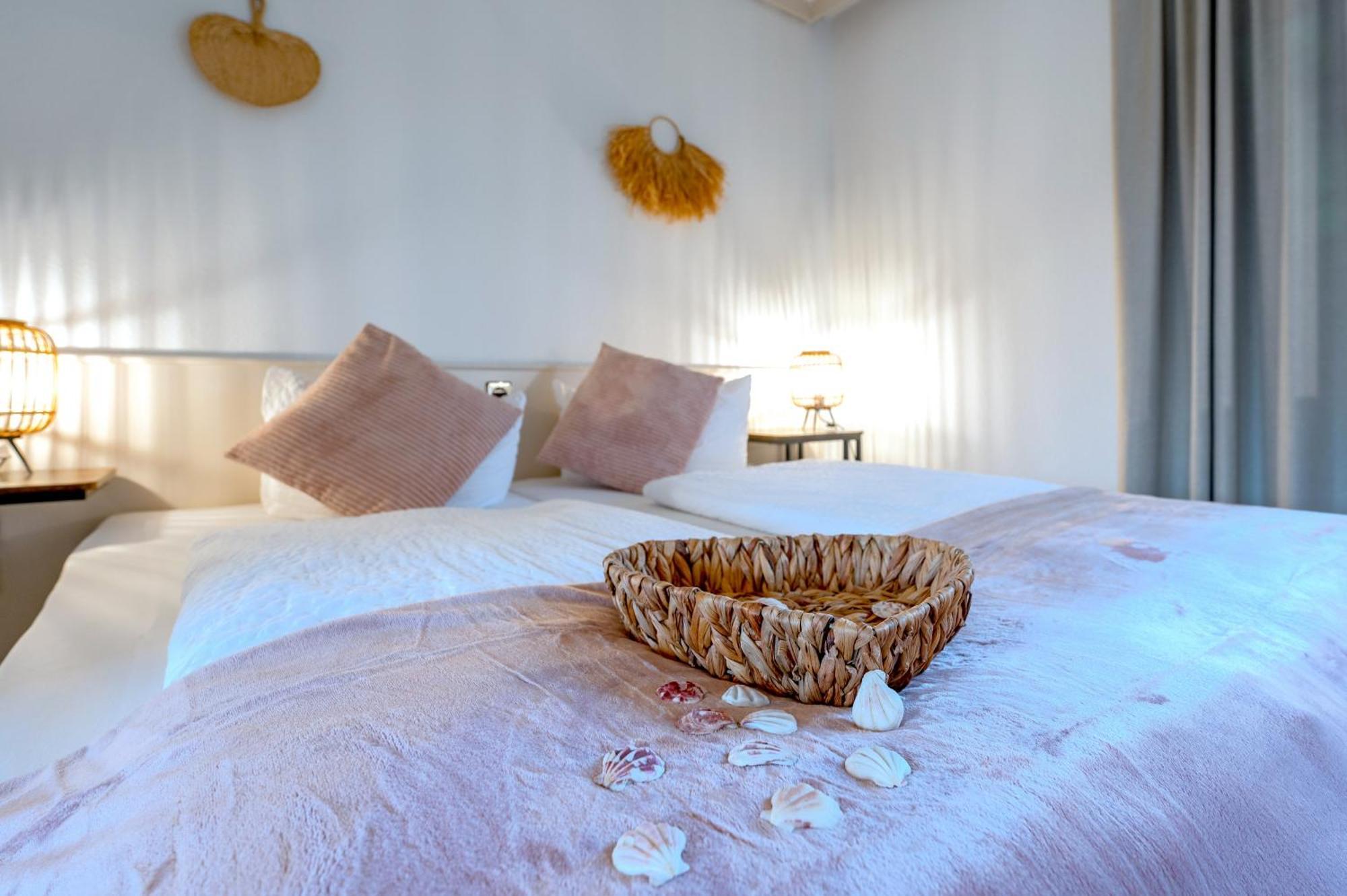 Hotel Waldkur Leer Luaran gambar