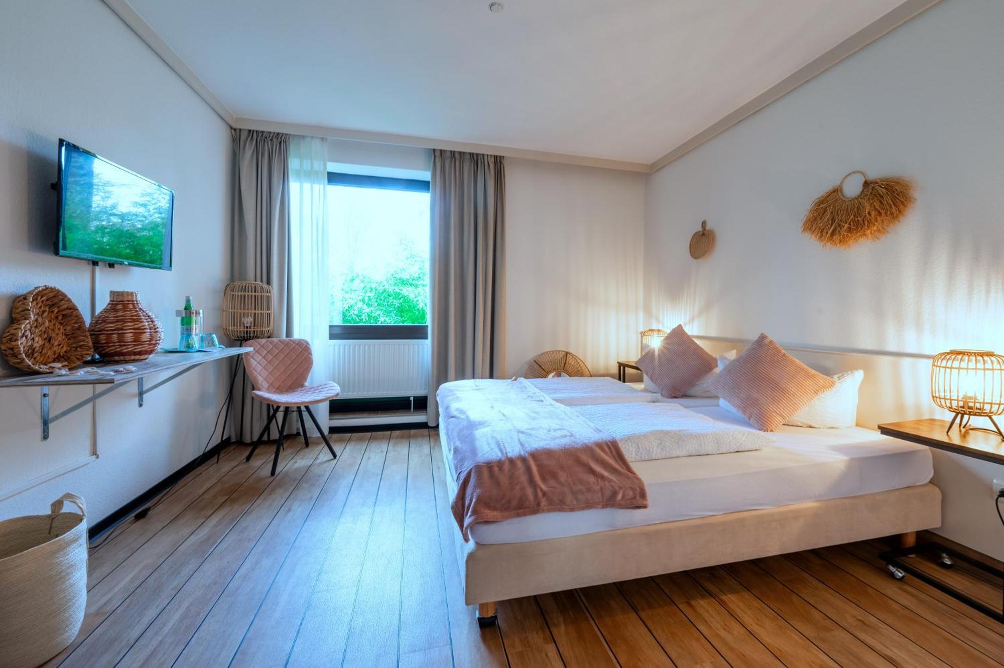 Hotel Waldkur Leer Luaran gambar