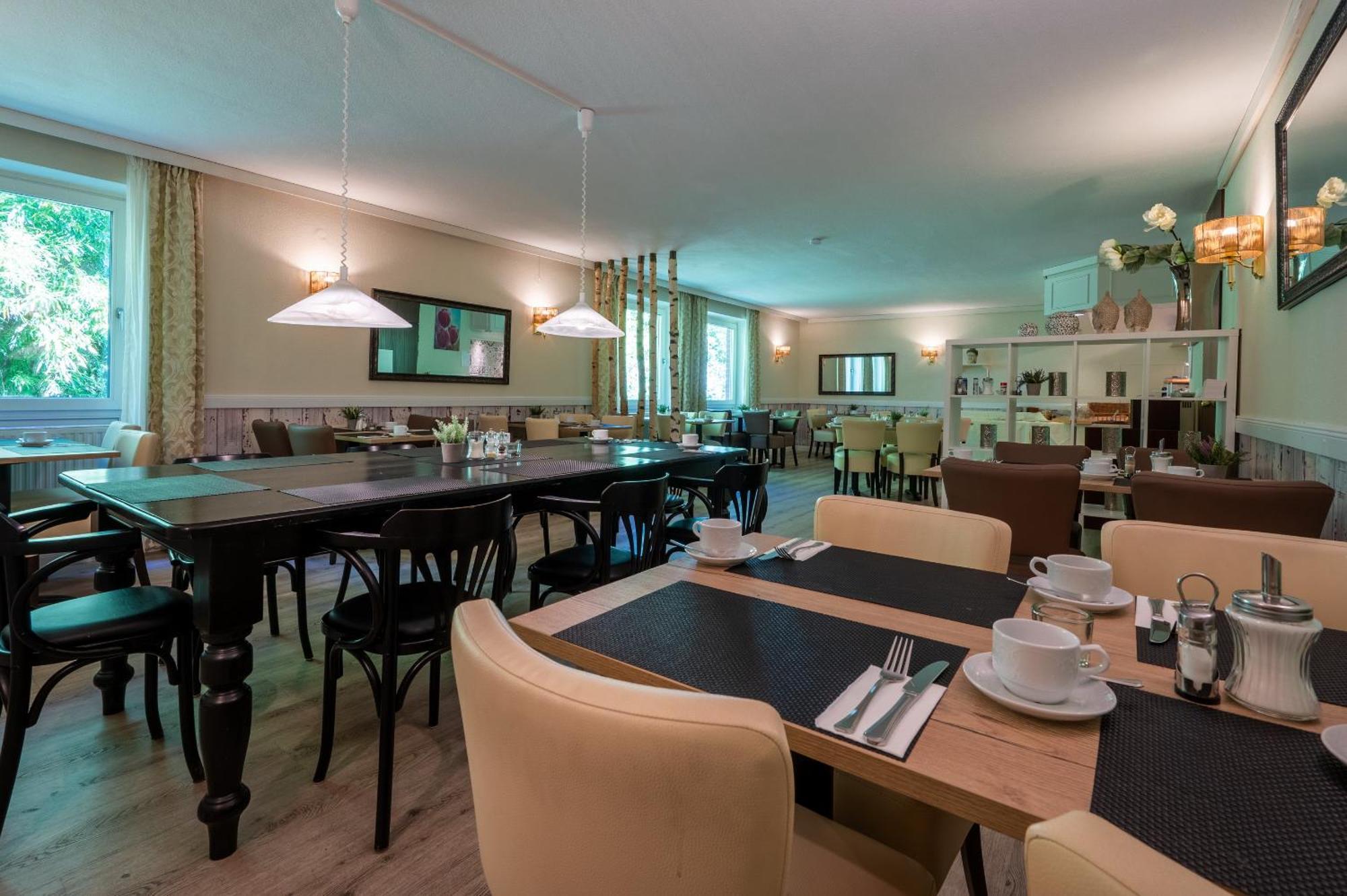 Hotel Waldkur Leer Luaran gambar