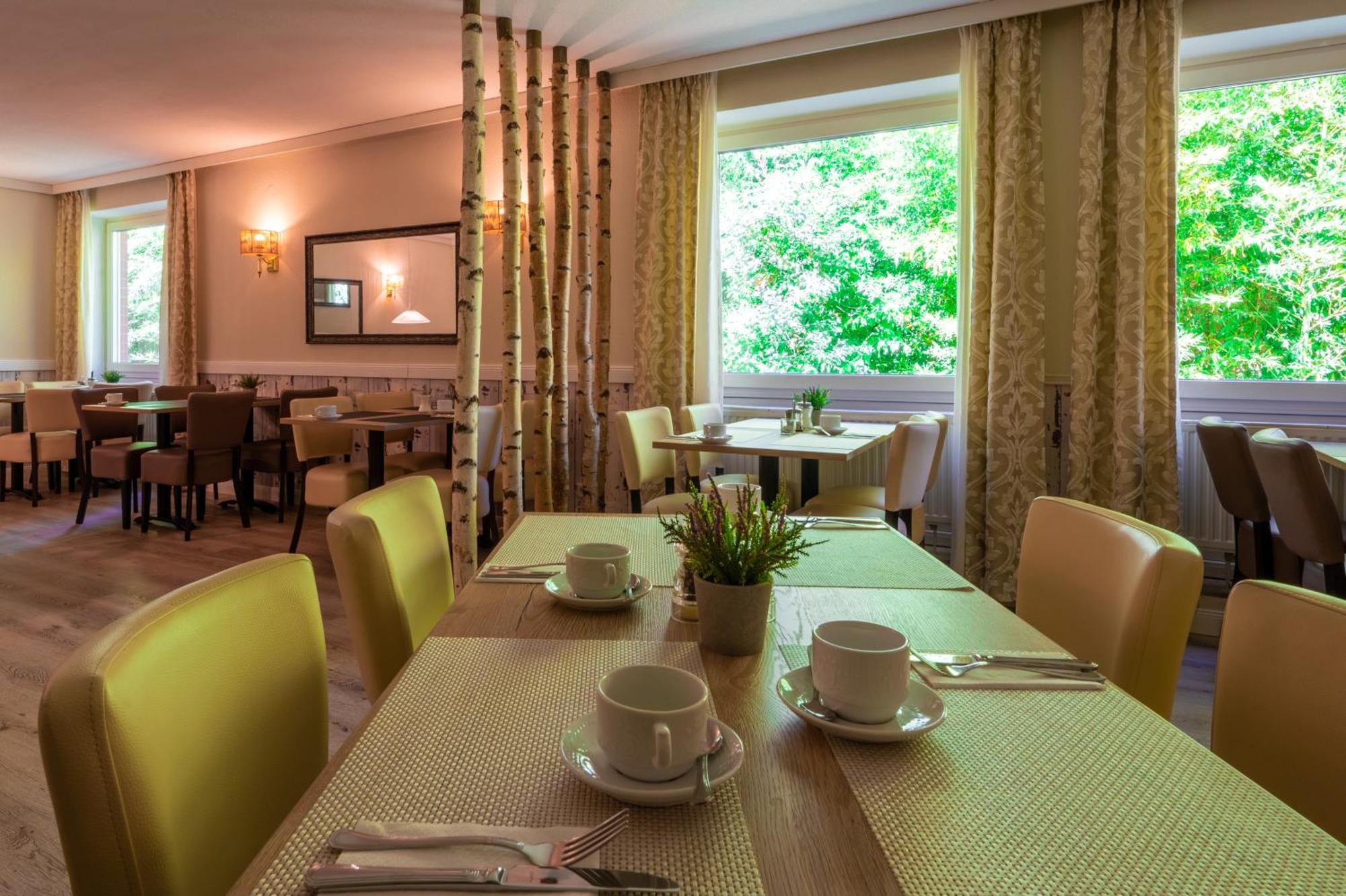 Hotel Waldkur Leer Luaran gambar